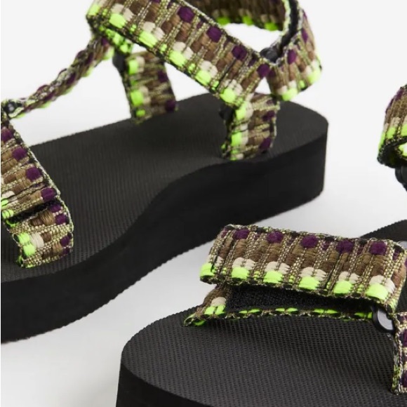 H&M Platform Strappy Sandals - Picture 3 of 15